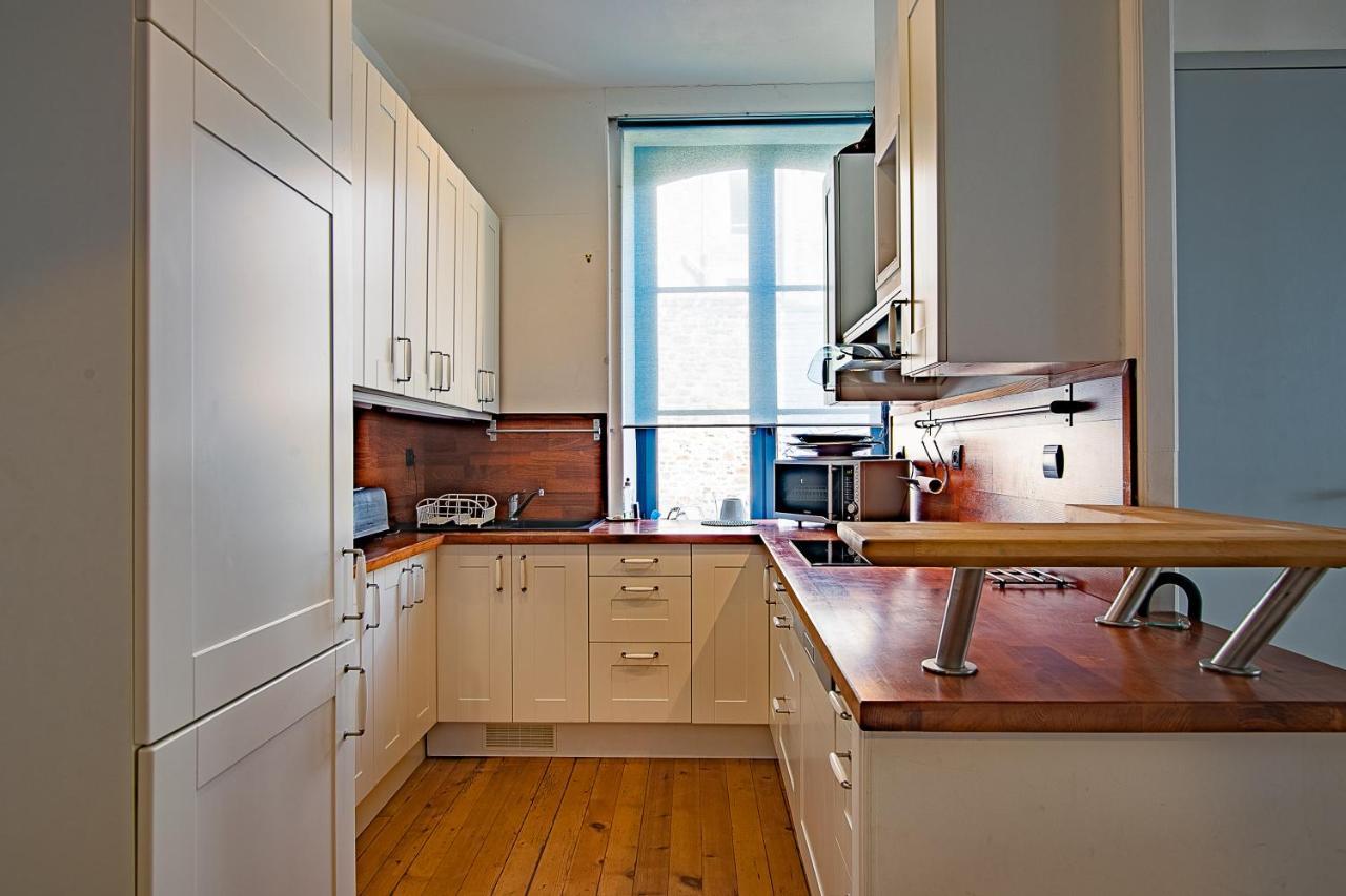 Appartement De La Tour De L'Horloge De Dinan Eksteriør bilde
