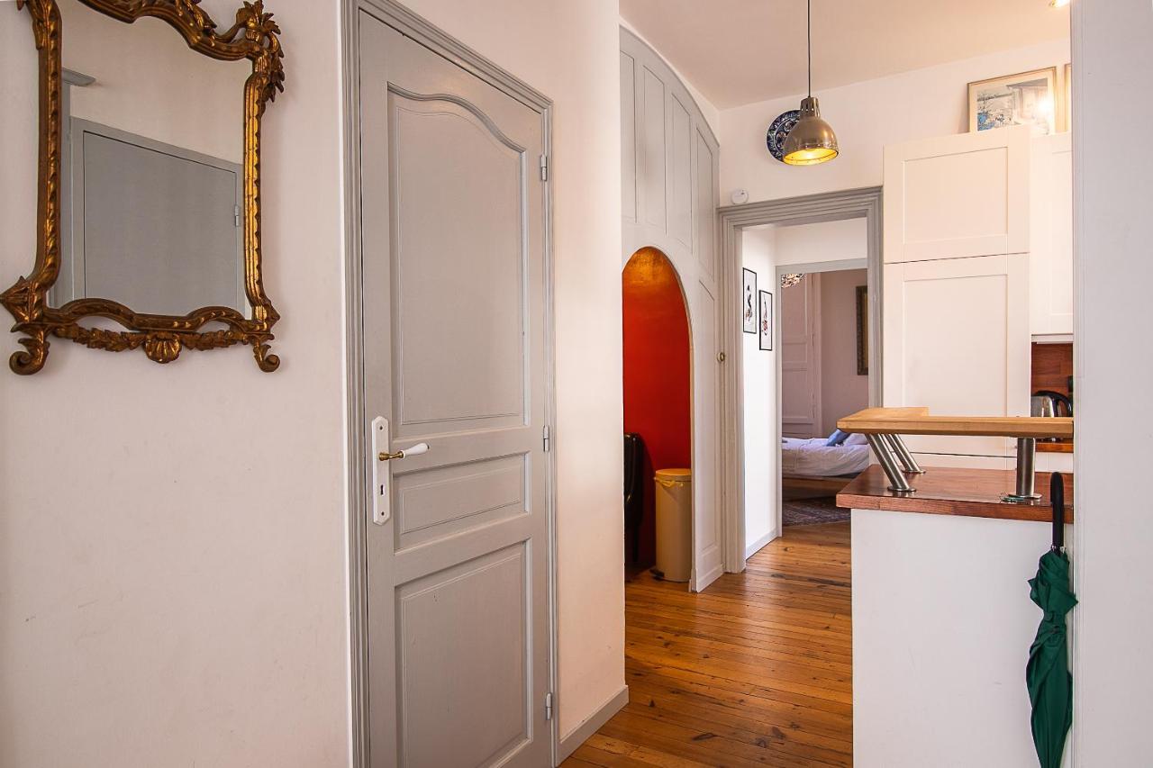 Appartement De La Tour De L'Horloge De Dinan Eksteriør bilde